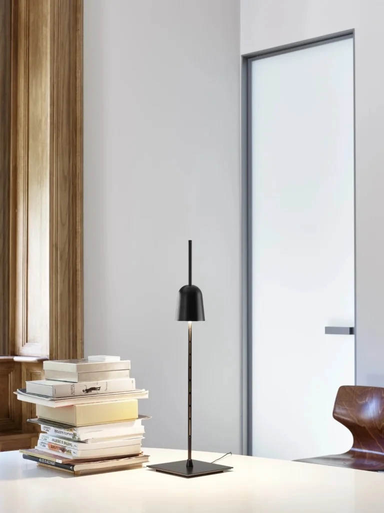 Ascent z podstawą - Luceplan - lampa stołowa – zdjęcie 2