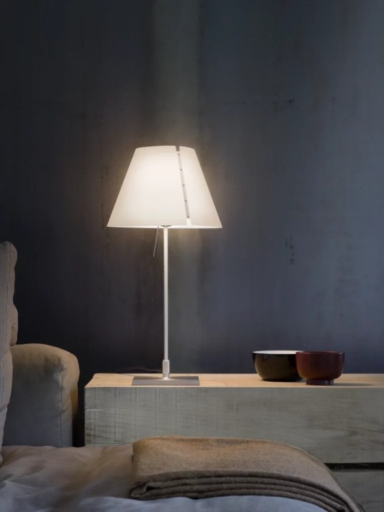 Costanzina na trzpieniu montażowym - Luceplan - lampa stołowa – zdjęcie 5