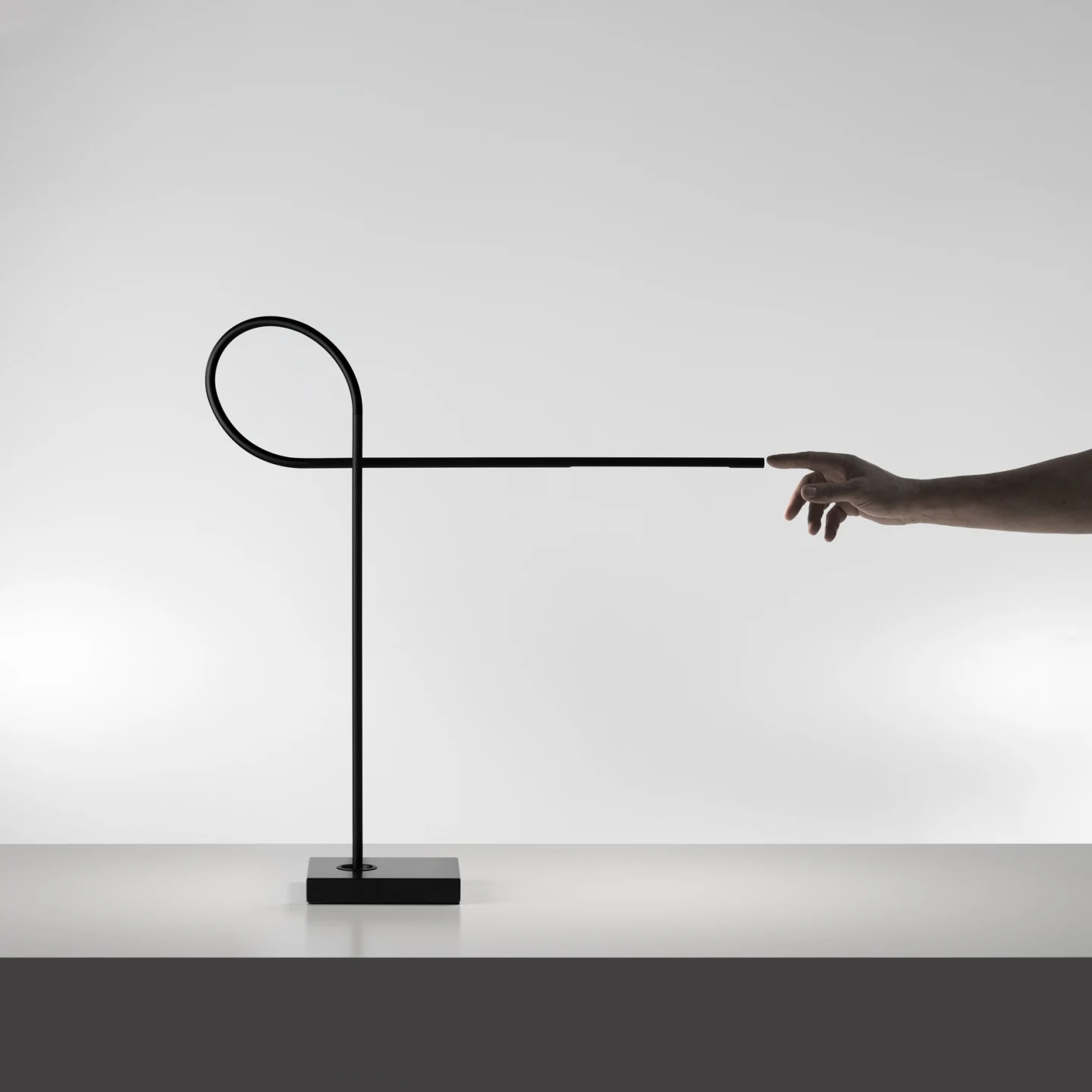Ribbon - Davide Groppi - lampa stołowa – zdjęcie 4