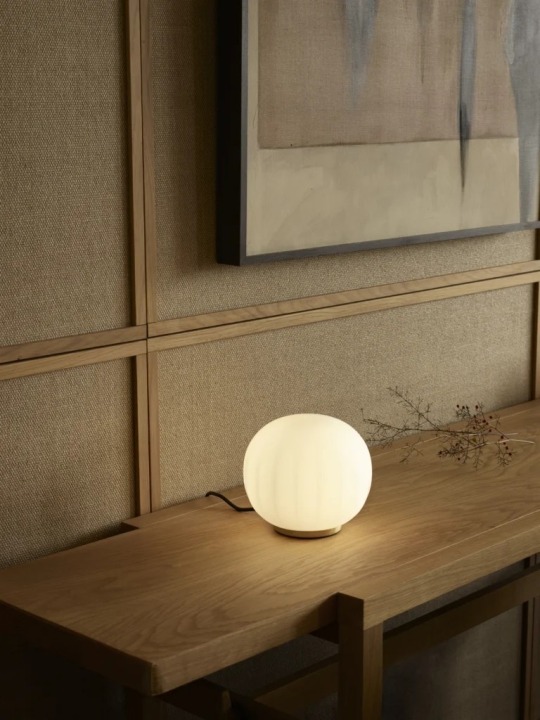 Lita Ø 30 cm - struktura stołowa - Luceplan - lampa stołowa – zdjęcie 2