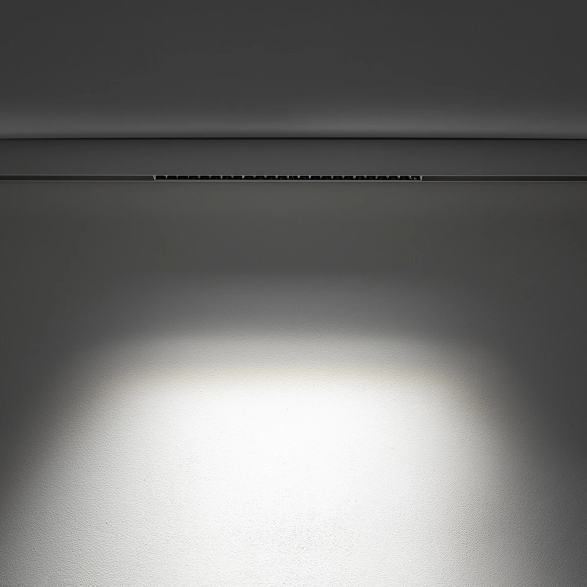Oprawa liniowa FOCUS LED 15W 4000K do 1-obwodowych szynoprzewodów niskonapięciowych LVM - Nowodvorski – zdjęcie 3