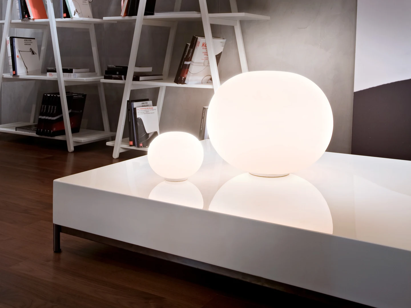 Glo-Ball Basic - Flos - lampa biurkowa – zdjęcie 3