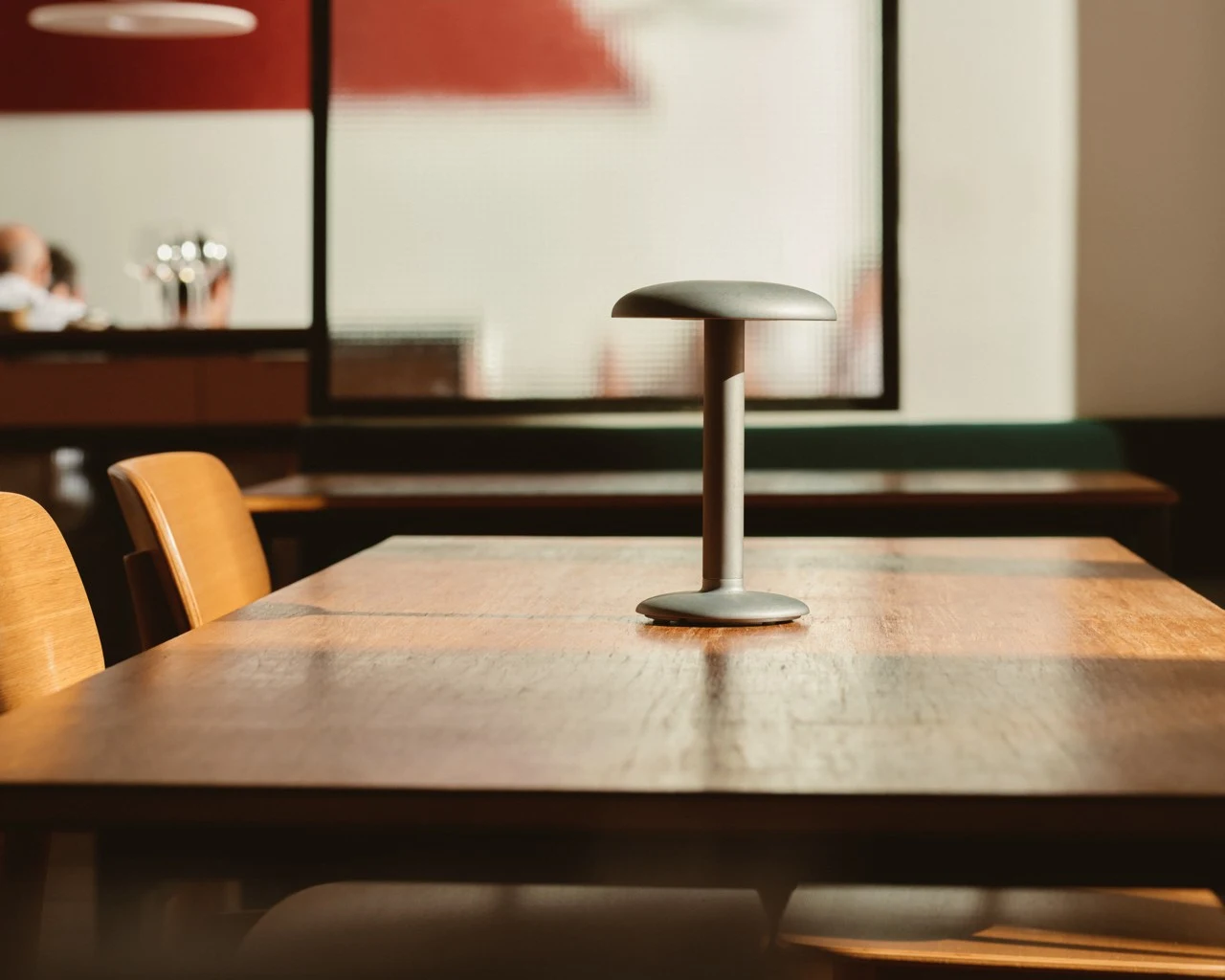 Gustave Hospitality - Flos - lampa biurkowa – zdjęcie 9
