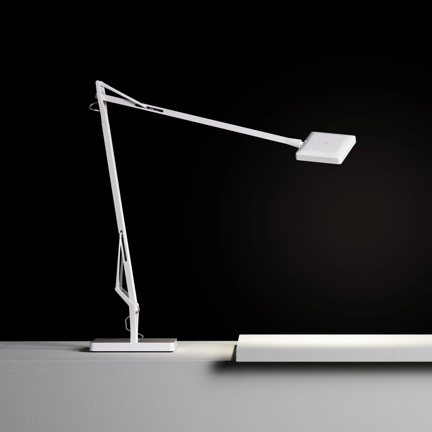 Kelvin Edge - Flos - lampa biurkowa