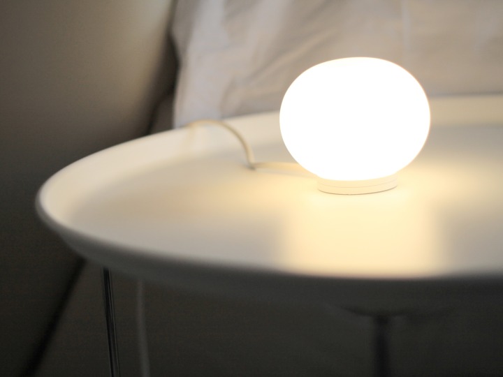 Mini Glo-Ball Table - Flos - lampa biurkowa – zdjęcie 4