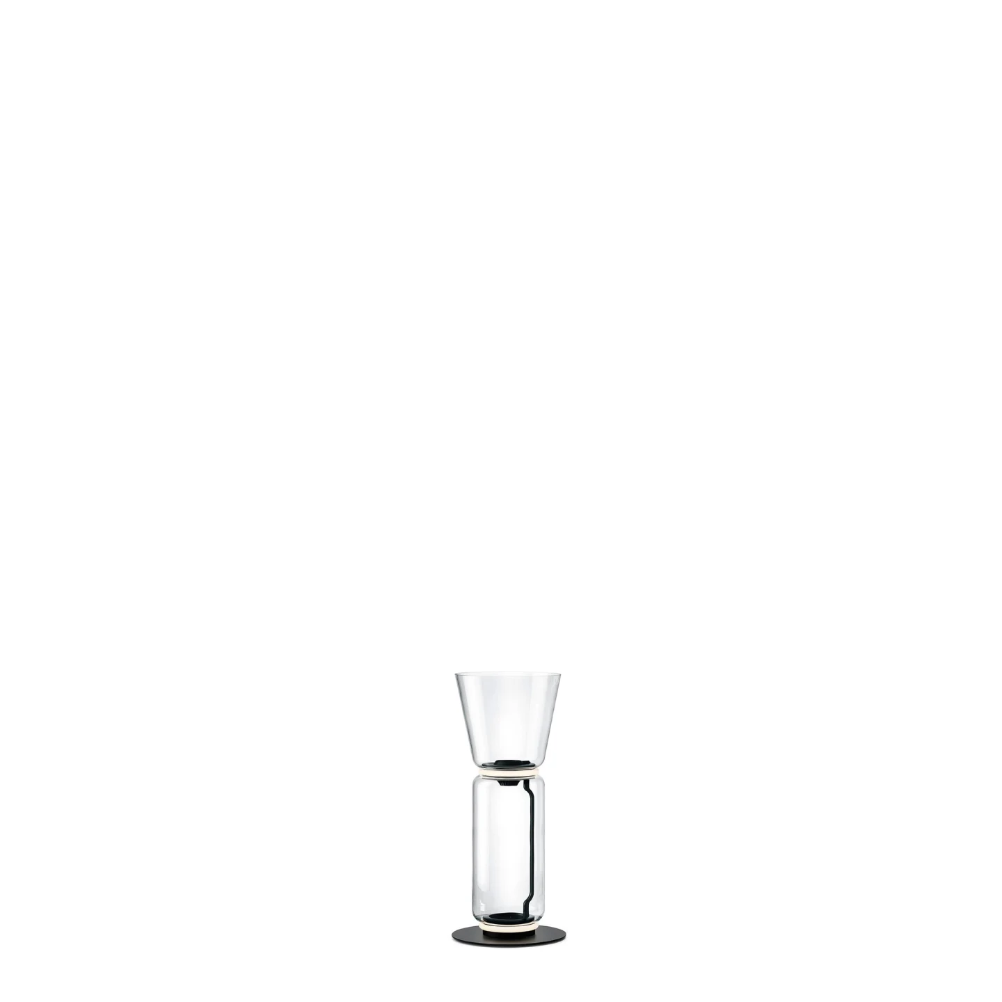 Noctambule Floor Cone - Flos - lampa podłogowa – kolor Czarny (nr kat. F0265000)