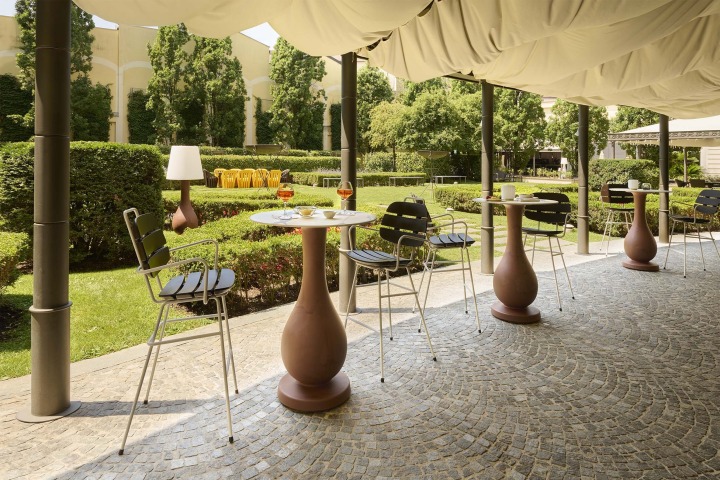 Ottocento Up Square x Calacatta marble - Slide - stół – zdjęcie 3