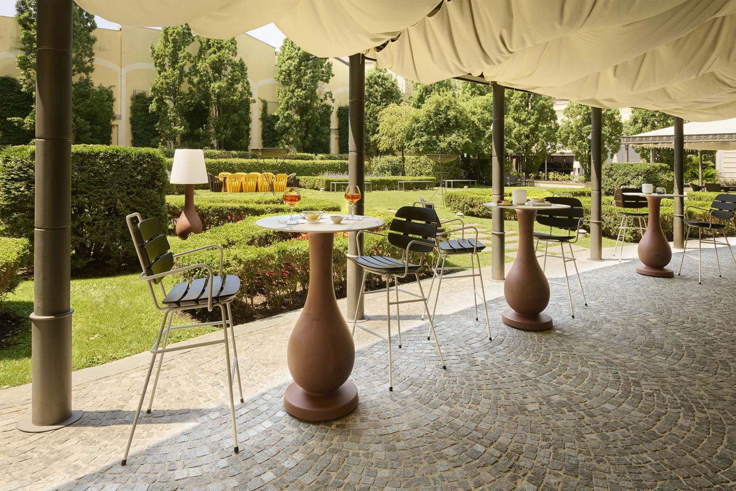 Ottocento Up Square x Calacatta marble - Slide - stół – zdjęcie 3