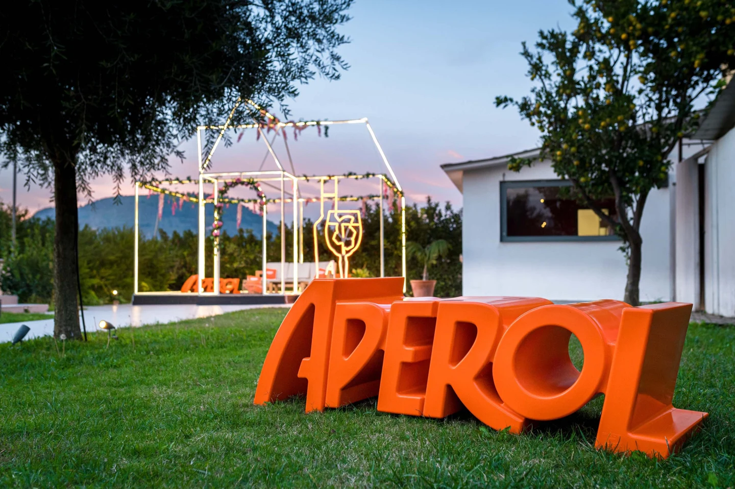 Aperol Bench - Slide - ławka