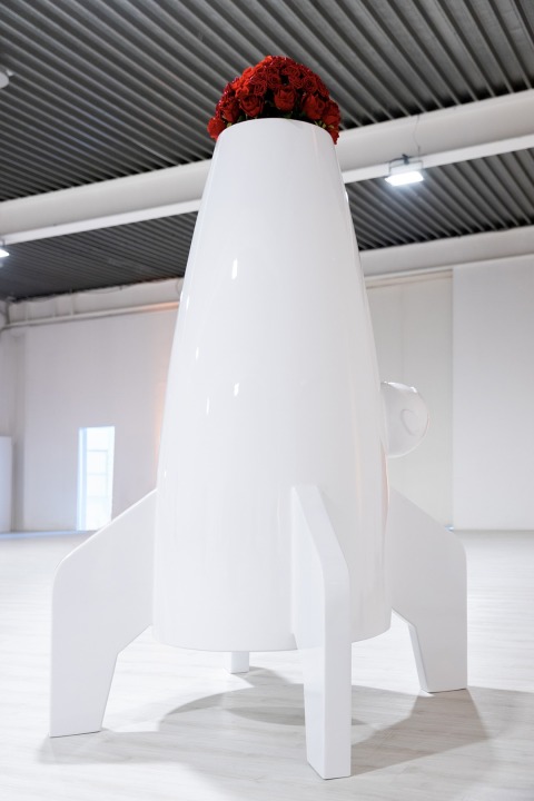 Rocket For Peace Sculpture - Slide - rzeźba dekoracyjna – zdjęcie 4
