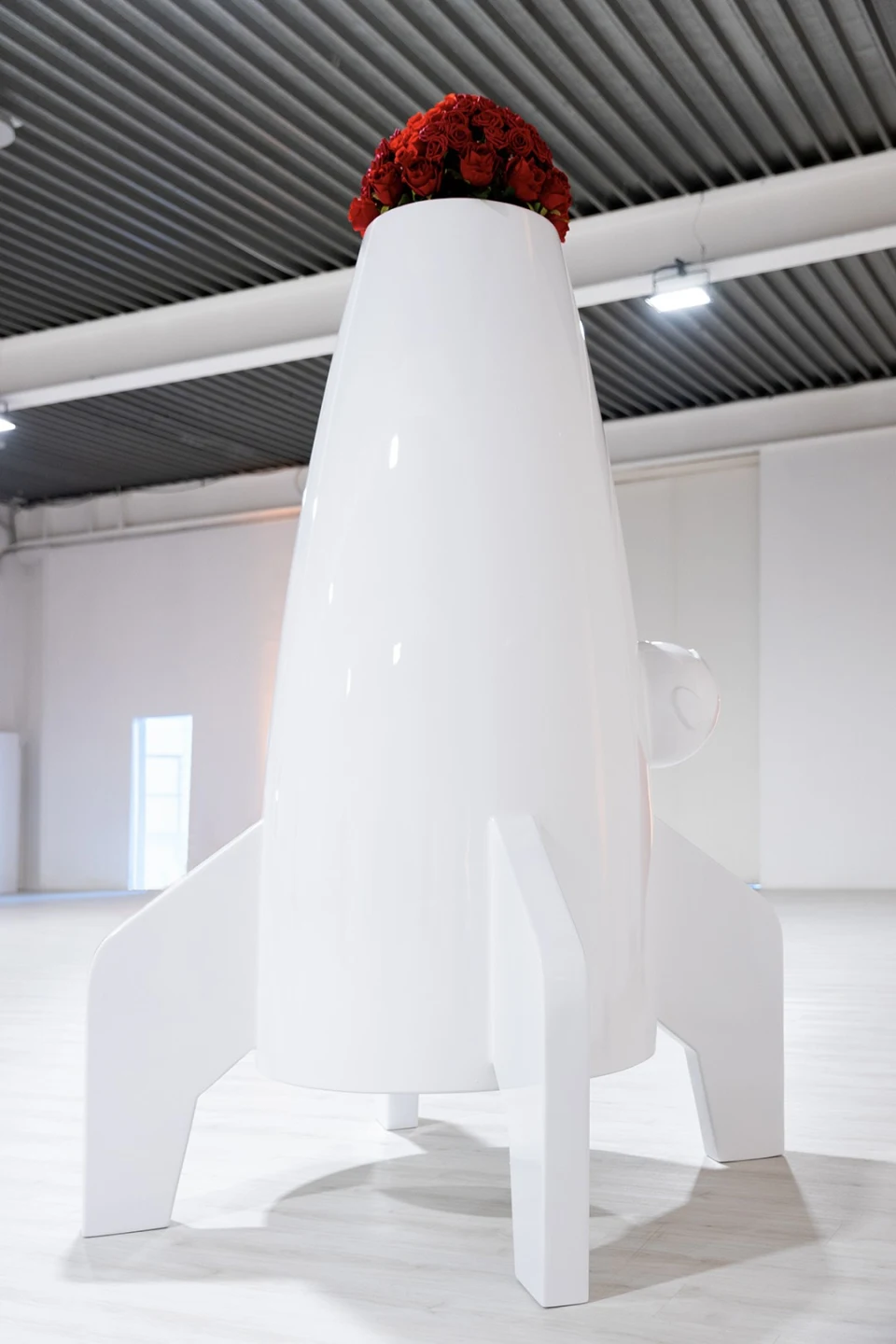 Rocket For Peace Sculpture - Slide - rzeźba dekoracyjna – zdjęcie 4
