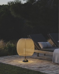 Closer 1712 - Vibia - lampa stołowa