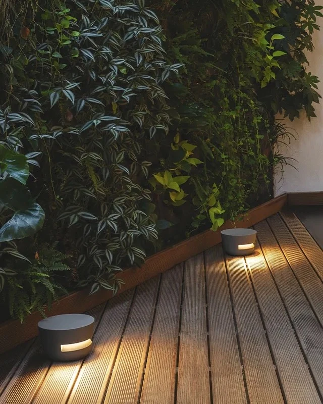 Dots Outdoor 4702 - Vibia - lampa zewnętrzna – zdjęcie 2