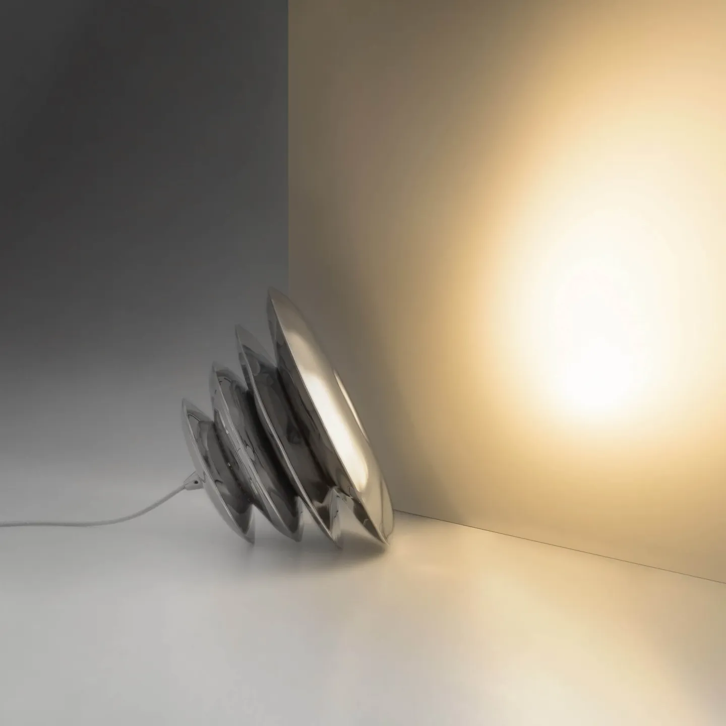 Harmonica Cone - Zieta - lampa stołowa – zdjęcie 7