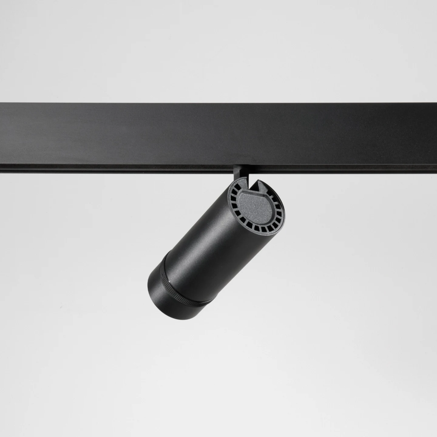 Ego Track 10W 20°-40° Zoom 3000K On-off - Ideal Lux - moduł systemu szynowego – zdjęcie 4