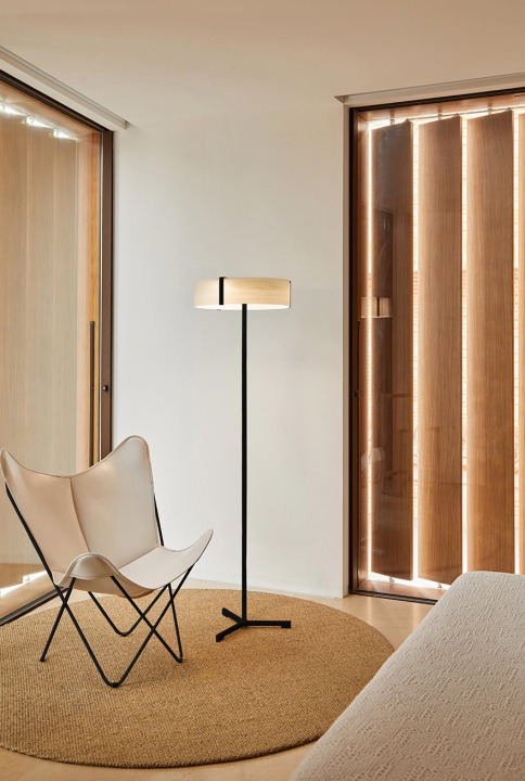 Thesis - LZF - lampa podłogowa – zdjęcie 4