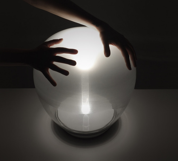 Empatia table - Artemide - lampa stołowa – zdjęcie 4